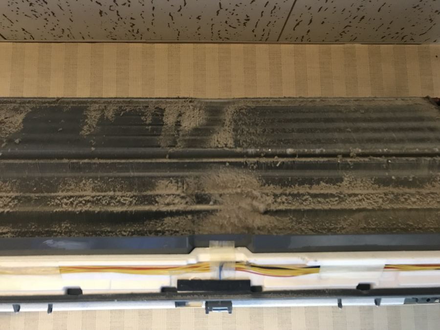 MSZ-ZW409S-Wの熱交換器の清掃前