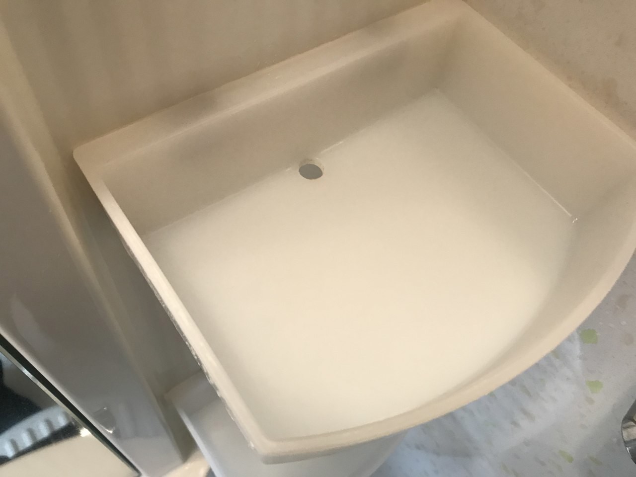 清掃後の棚。汚れをしっかり除去しました♪